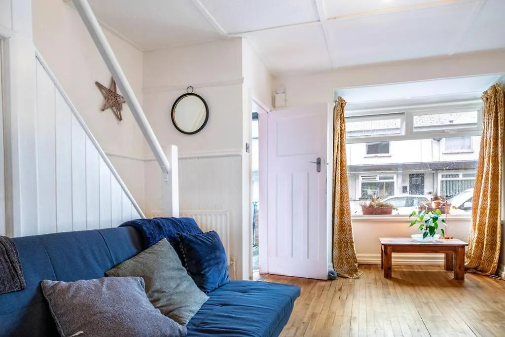 Close To City Centre Home Belfast